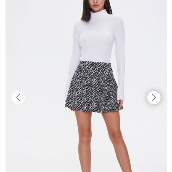 Forever21 Floral Print Mini Skirt - Picture 1 of 9